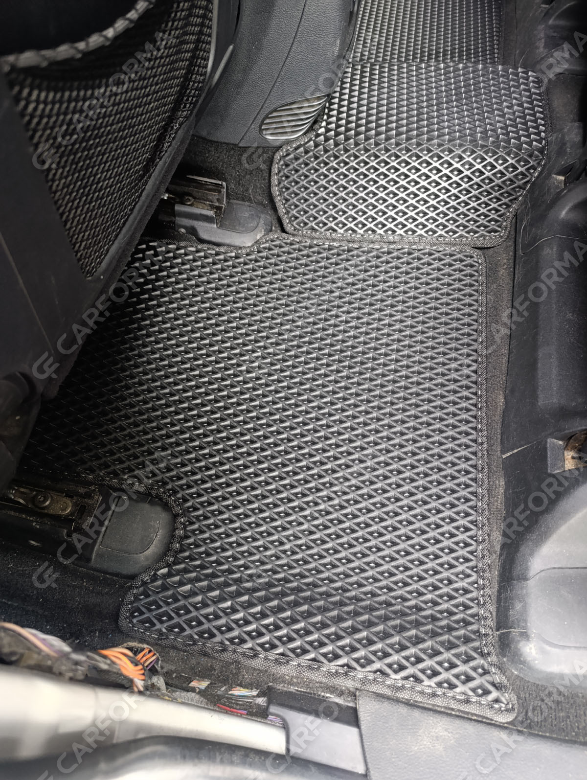 Коврики на Jeep Grand Cherokee (WK2) 2010&nbsp;-&nbsp;2022 в Новокузнецке