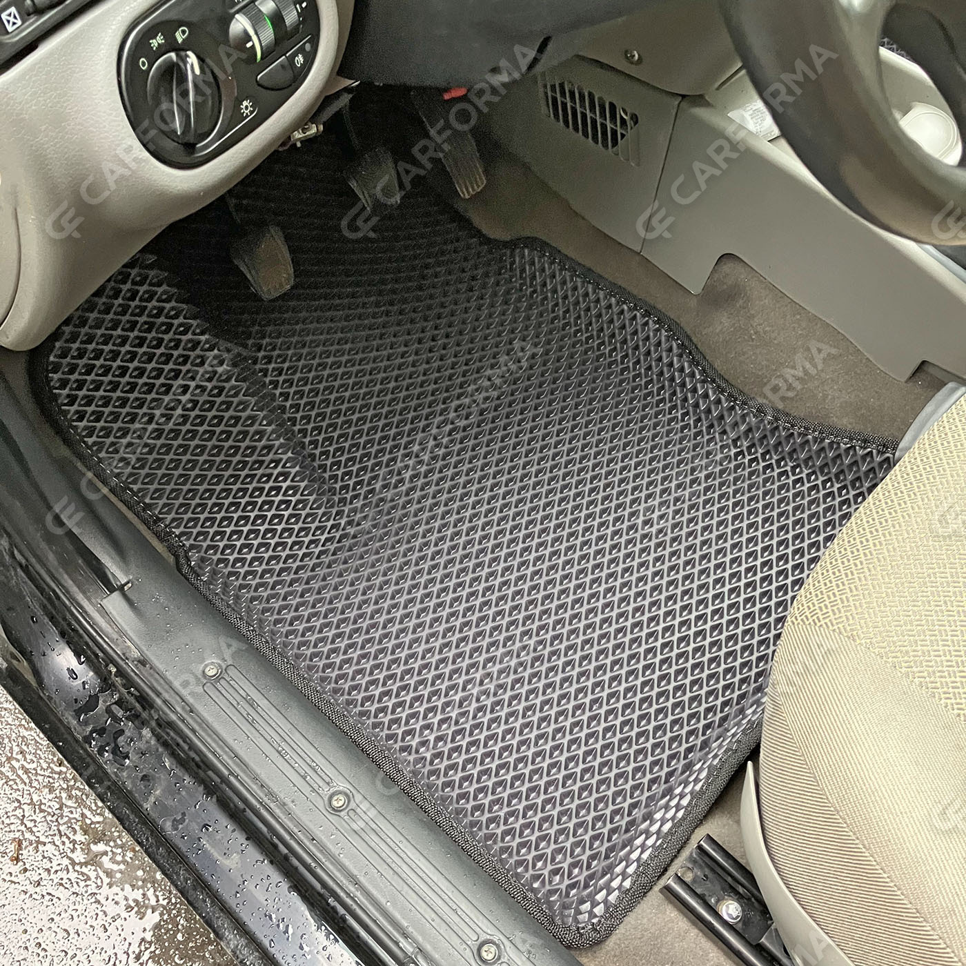 Коврики на Lada (ВАЗ) Kalina 2004&nbsp;-&nbsp;2018 в Новокузнецке