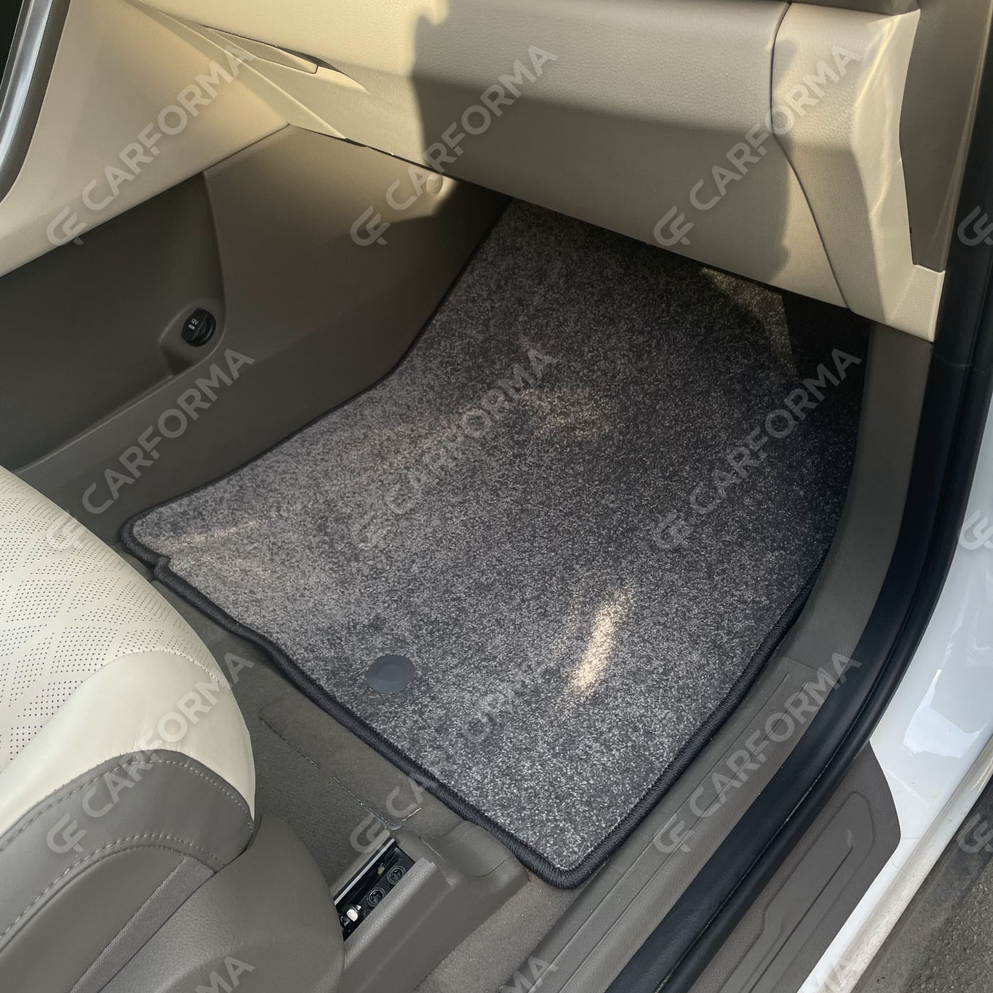 Ворсовые коврики на KIA Carnival IV 7 мест с оттоманками 2020&nbsp;-&nbsp;2026 в Новокузнецке