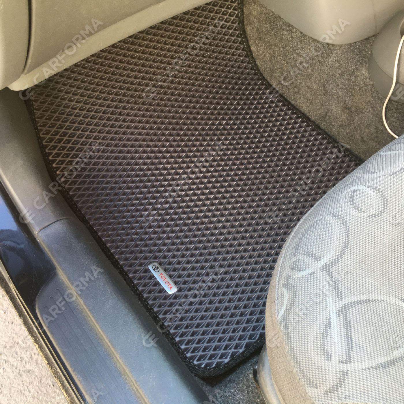 Коврики на Toyota Vitz I 1998&nbsp;-&nbsp;2005 в Новокузнецке