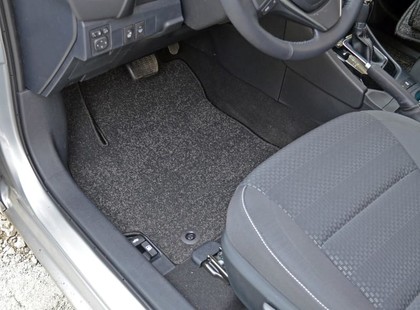Коврики на Toyota Corolla (E18) 2012 - 2019 в Новокузнецке