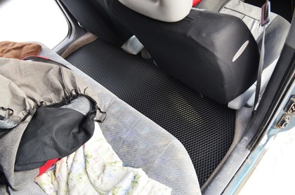 Коврики на Toyota Raum I 1997 - 2003 в Новокузнецке