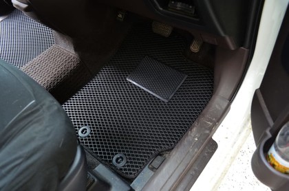 EVA коврики на Toyota Porte II 2012 - 2020 в Новокузнецке