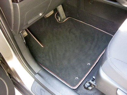 Коврики на KIA Sorento II 2009 - 2012 в Новокузнецке