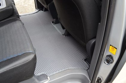 Ворсовые коврики на Toyota Voxy (R70) 2007 - 2013 в Новокузнецке