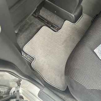 Коврики на Nissan Tiida (C11) 2004 - 2014 в Новокузнецке