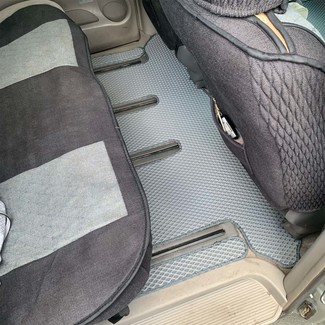 Коврики на Toyota Estima II 2000 - 2005 в Новокузнецке