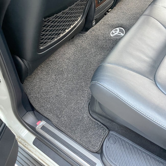Ворсовые коврики на Toyota Land Cruiser 200 2007 - 2021 в Новокузнецке