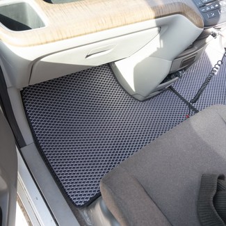 Коврики на Honda StepWGN V 2015 - 2021 в Новокузнецке