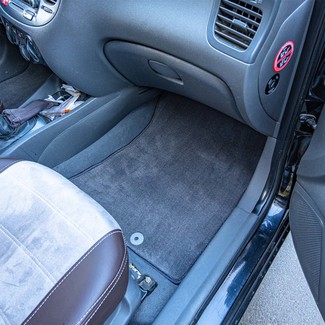 Коврики на KIA Rio II 2005 - 2011 в Новокузнецке