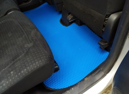 Ворсовые коврики на Toyota Ractis I 2005 - 2010 в Новокузнецке