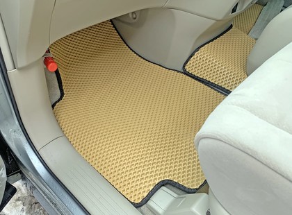 Ворсовые коврики на Toyota Estima III 2006 - 2019 в Новокузнецке