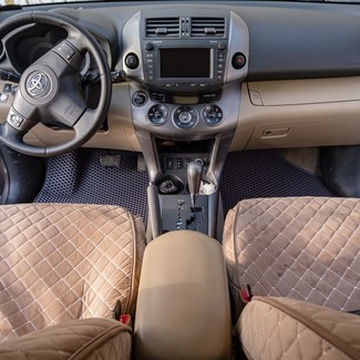 Коврики на Toyota Rav4 III 2006 - 2013 в Новокузнецке