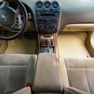 Коврики на Nissan Altima (L32) 2006 - 2012 в Новокузнецке