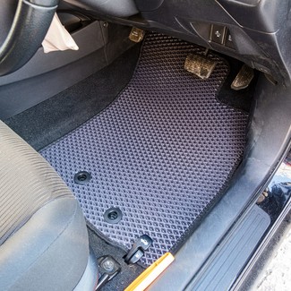 Коврики на Toyota Allion II 2007 - 2021 в Новокузнецке