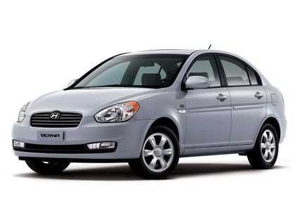 Коврики на Hyundai Verna 2005 - 2010 в Новокузнецке