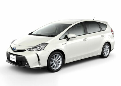 EVA коврики на Toyota Prius Alpha 2011 - 2021 в Новокузнецке