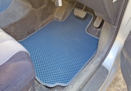 Ворсовые коврики на Toyota Wish I 2003 - 2009 в Новокузнецке