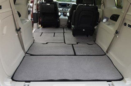 Ворсовые коврики на Chrysler Pacifica II 2016 - 2025 в Новокузнецке