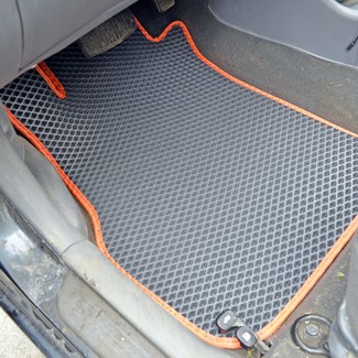 Коврики на Hyundai Accent 1999 - 2012 в Новокузнецке