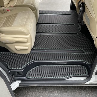 Ворсовые коврики на Toyota Vellfire (H30) 2015 - 2023 в Новокузнецке