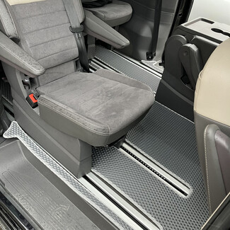 Ворсовые коврики на Volkswagen Multivan (T7) 2021&nbsp;-&nbsp;2026 в Новокузнецке