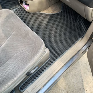 Коврики на Dodge Grand Caravan (RG) 2000 - 2007 в Новокузнецке