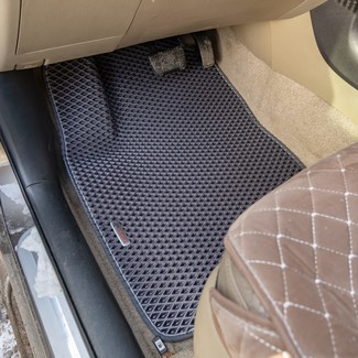 Коврики на Toyota Rav4 III 2006 - 2013 в Новокузнецке