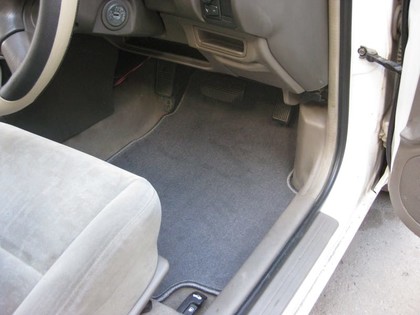 Коврики на Nissan Sunny (B15) 1998 - 2004 в Новокузнецке
