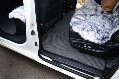 EVA коврики на Toyota Voxy (R80) 2014 - 2021 в Новокузнецке
