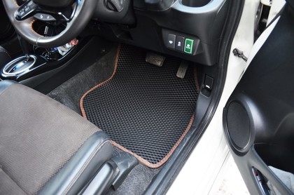Ворсовые коврики на Honda Fit Shuttle 2011 - 2015 в Новокузнецке