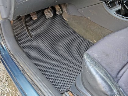 Ворсовые коврики на Renault Laguna II 2001 - 2008 в Новокузнецке