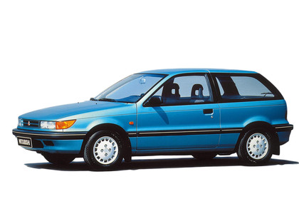 Коврики на Mitsubishi Colt III 1988 - 1992 в Новокузнецке