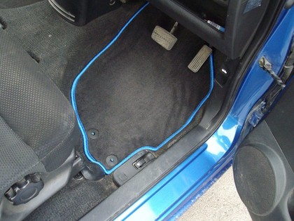 Ворсовые коврики на Honda Mobilio Spike 2002 - 2008 в Новокузнецке