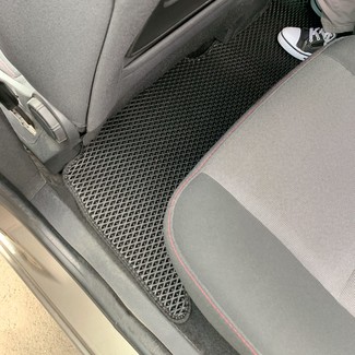 Коврики на Renault Scenic III 2009 - 2016 в Новокузнецке