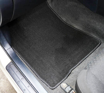 Коврики на Toyota Altezza 1998&nbsp;-&nbsp;2005 в Новокузнецке