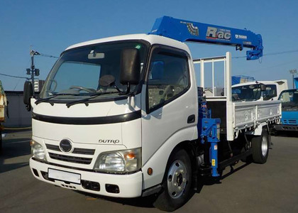 Ворсовые коврики на Hino 300 I узкая кабина 1999 - 2015 в Новокузнецке