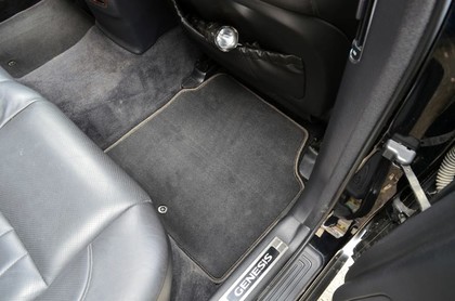 Ворсовые коврики на Hyundai Genesis I 2008 - 2014 в Новокузнецке
