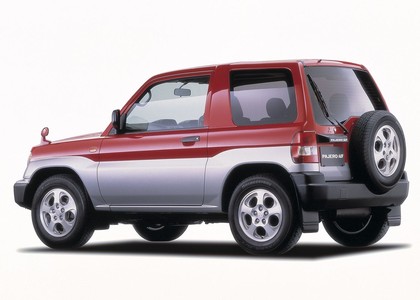 Ворсовые коврики на Mitsubishi Pajero iO 1998 - 2007 в Новокузнецке