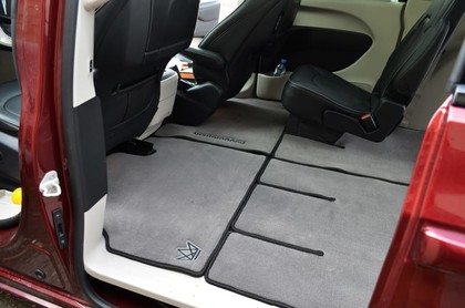 Ворсовые коврики на Chrysler Pacifica II 2016 - 2025 в Новокузнецке