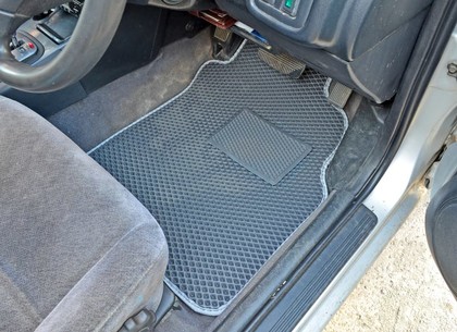 Ворсовые коврики на Nissan Primera (P11) 1996 - 2002 в Новокузнецке