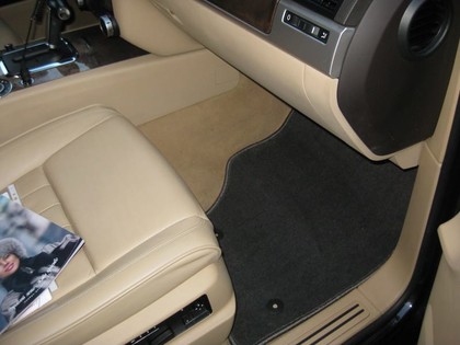 Ворсовые коврики на Volkswagen Touareg I 2002 - 2010 в Новокузнецке
