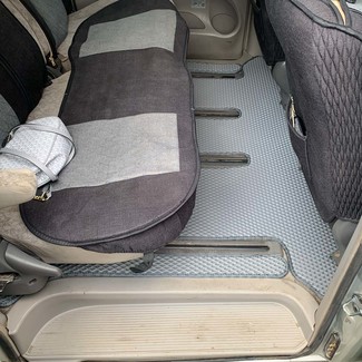 Коврики на Toyota Estima II 2000 - 2005 в Новокузнецке