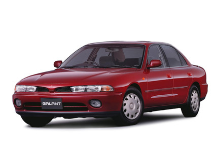 Коврики на Mitsubishi Galant VII 1992 - 1996 в Новокузнецке