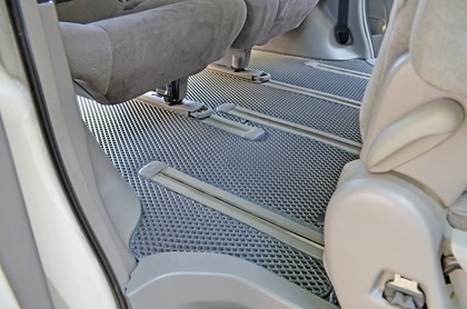 Ворсовые коврики на Toyota Alphard (H10) 2002 - 2008 в Новокузнецке