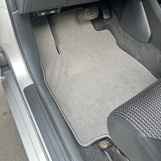 Коврики на Nissan Tiida (C11) 2004 - 2014 в Новокузнецке