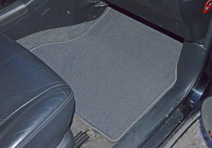 Коврики на Toyota Rav4 II 2000 - 2006 в Новокузнецке