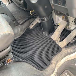 Коврики на Isuzu Forward IV узкая кабина 1994 - 2009 в Новокузнецке