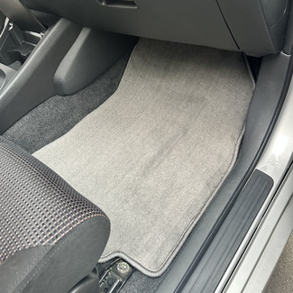 Коврики на Nissan Tiida (C11) 2004 - 2014 в Новокузнецке