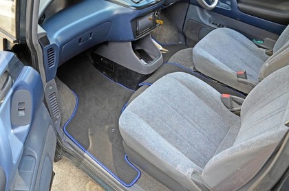 Коврики на Toyota Estima Emina (Lucida) 1990 - 2000 в Новокузнецке